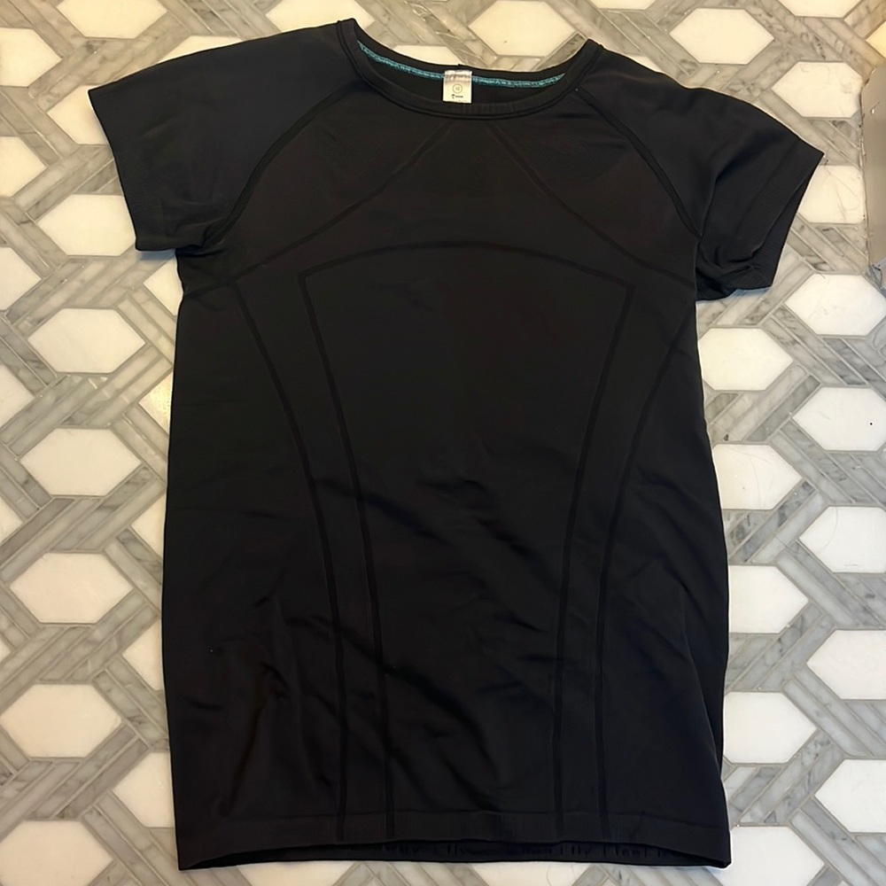 Black Ivivva Athletic shirt, size kids 12